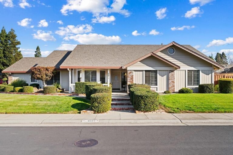 largest home sale w5233 moonlight way elk grove 95758​
